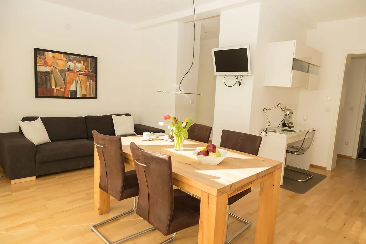 Paleo Finest Serviced Apartments München